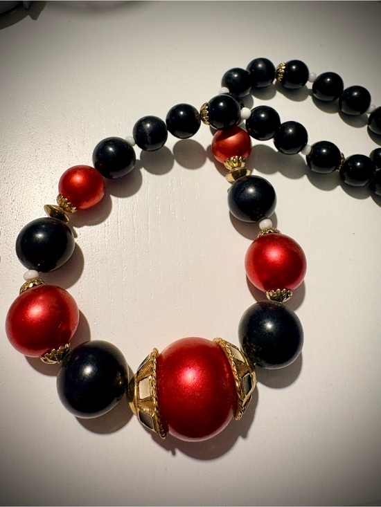 Jewelry - Bold Red and Black Beaded Statement Necklace - Vintage